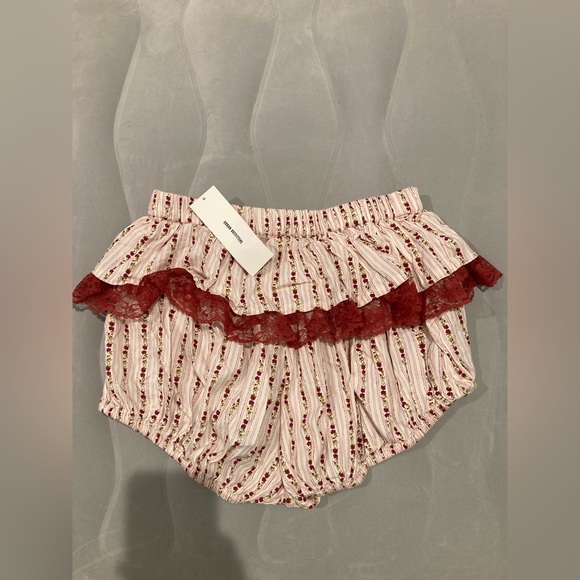 NEW Out From Under Roses Ruffle Shorts S - Picture 2 of 5